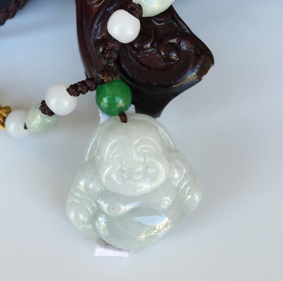 拍翡翠佛公，我只在乎人氣！珠寶玉器圈的營銷智慧